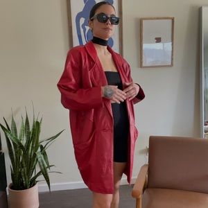 Vintage 80’e oversized red leather blazer. Women’s large